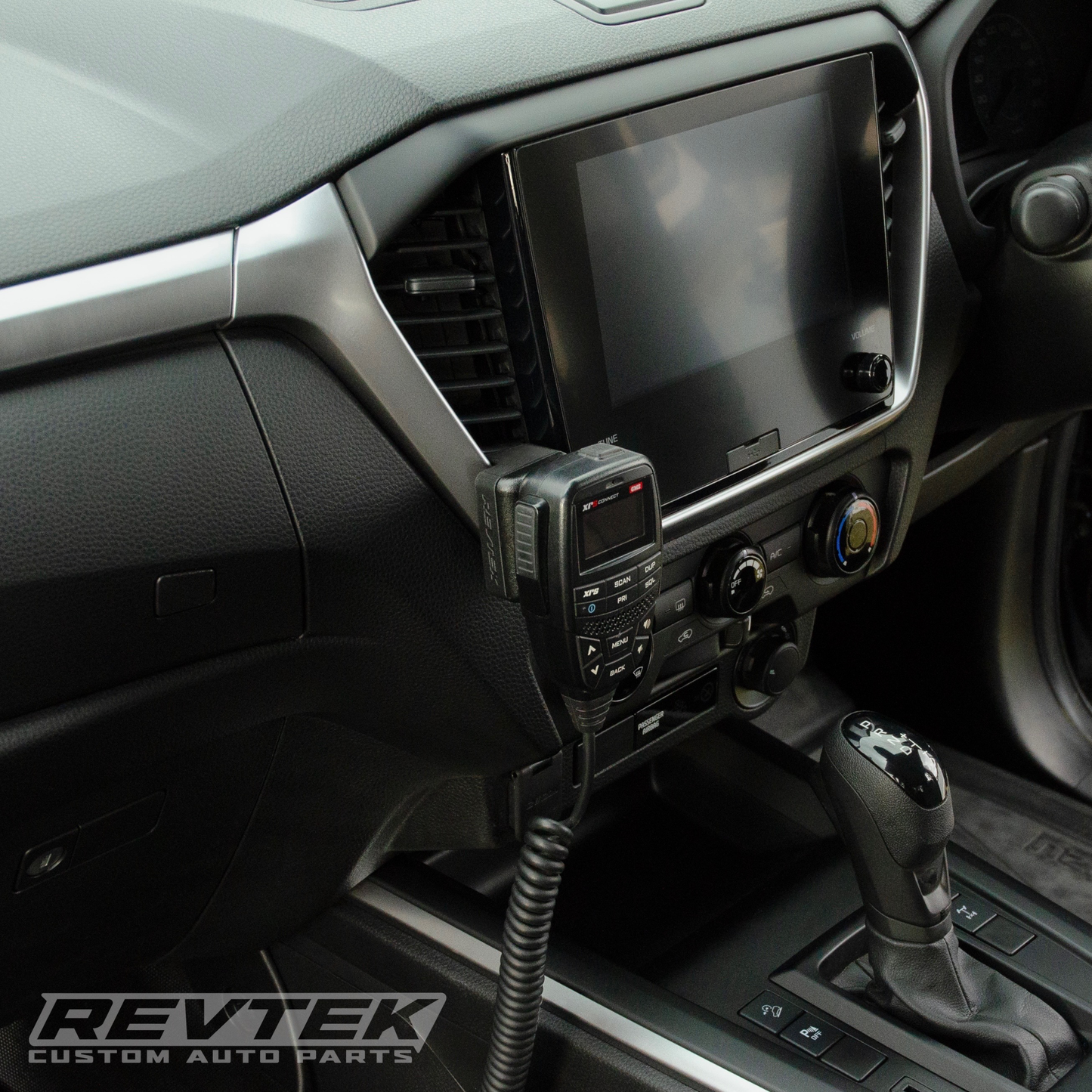 Isuzu D-MAX Gen 3 UHF Radio Handpiece Mount