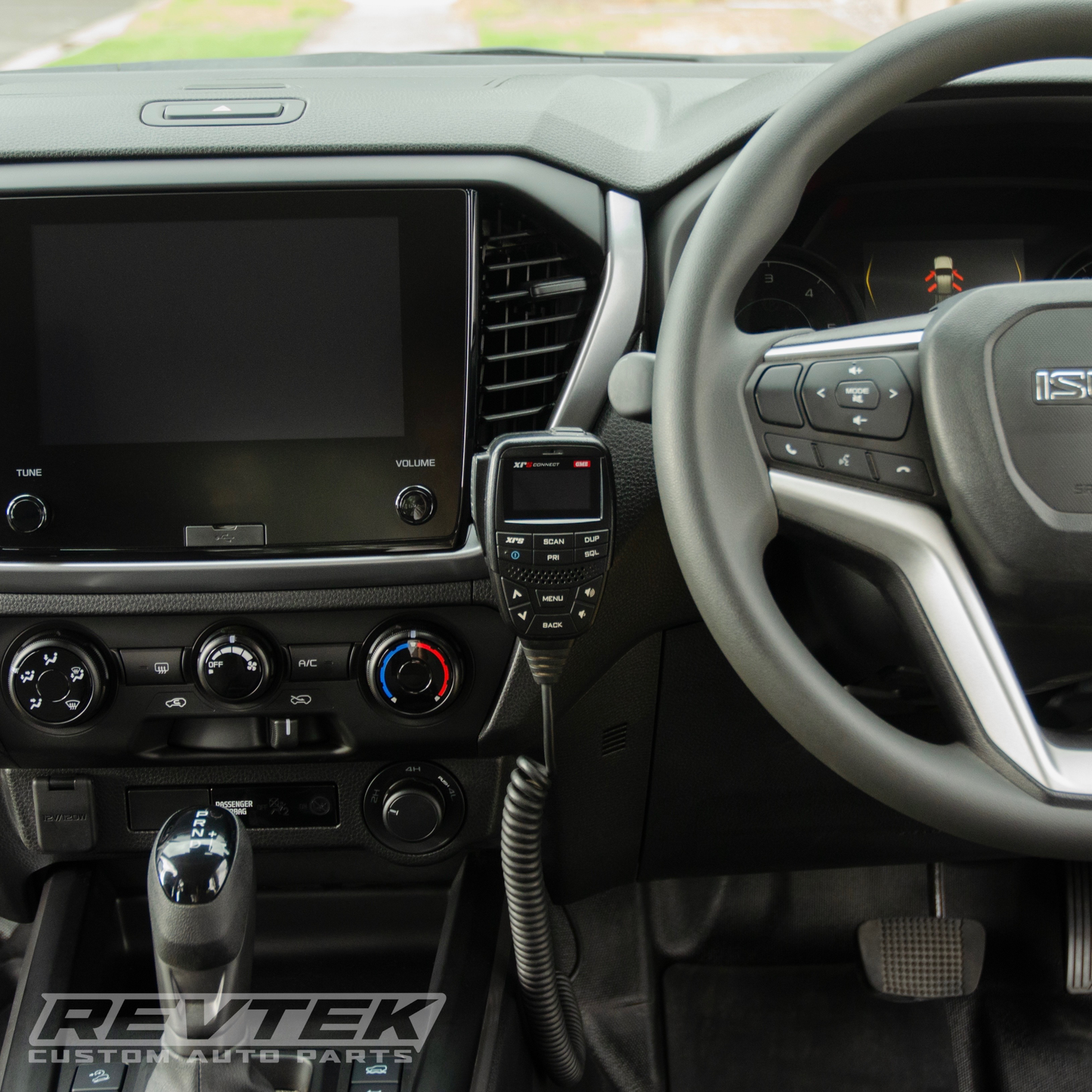 Isuzu D-MAX Gen 3 UHF Radio Handpiece Mount
